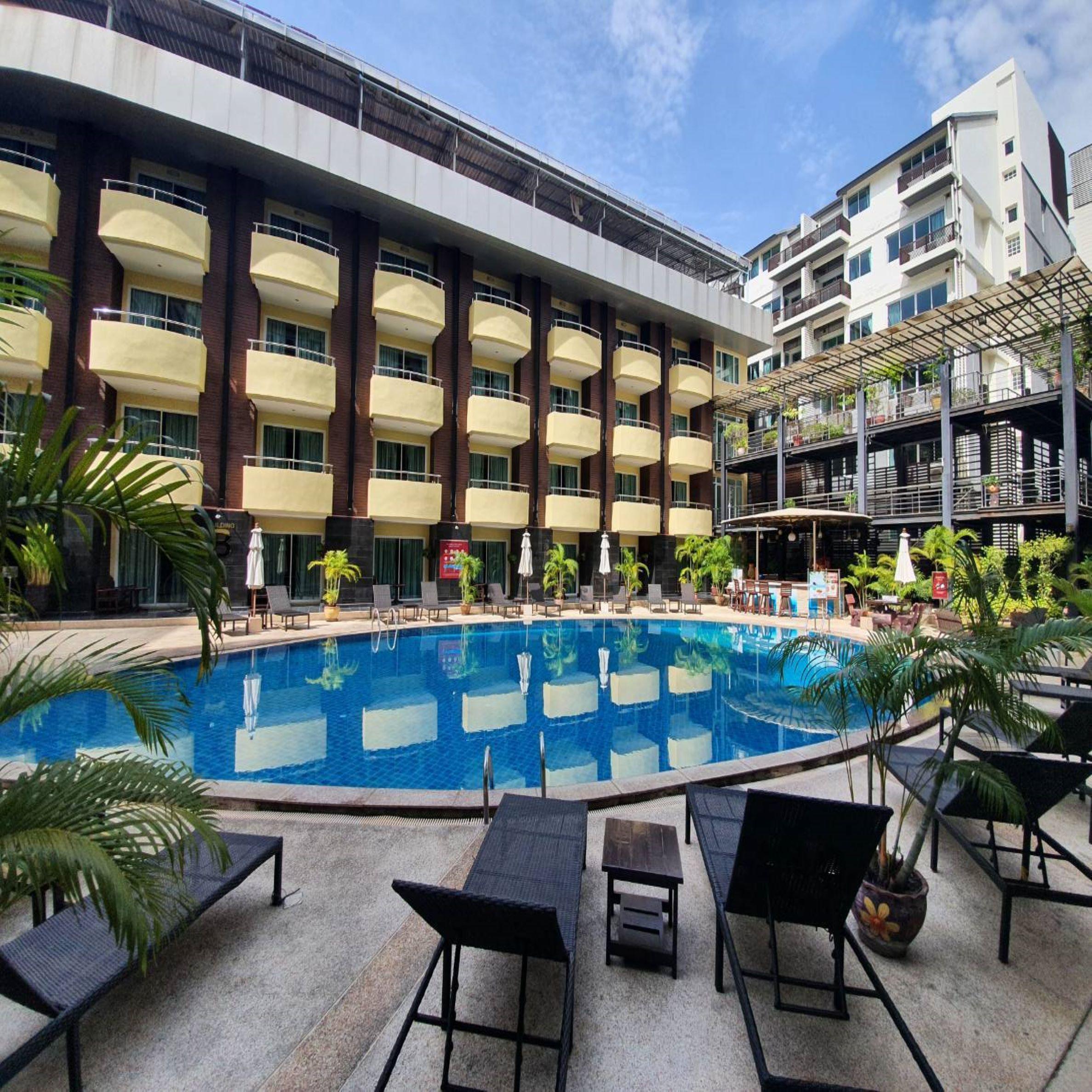 Baron Beach Hotel Pattaya Exterior photo